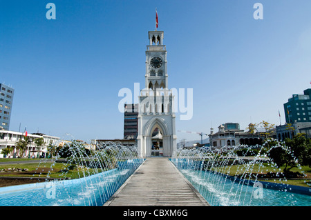 Chile. Iquique Stadt. Prat-Platz und dem Uhrturm. Stockfoto