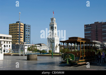 Chile. Iquique Stadt. Prat-Platz und dem Uhrturm. Stockfoto