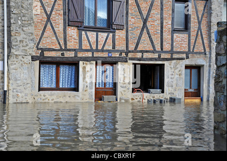 Hochwasser in Parthenay Deux-Sèvres Frankreich Stockfoto