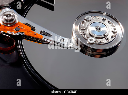 Detailansicht einer offenen Festplatte, Speicher-Device. Stockfoto