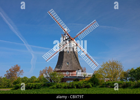 Windmühle in Oldsum auf der Insel Föhr, Friesland, Norddeutschland Stockfoto