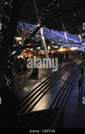 Londoner Southbank Centre Weihnachtsmärkte 2011, UK. Stockfoto