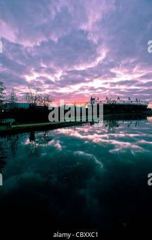 Olympic Park gesehen von Hackney Wick über Lee Navigationssystem, London, Vereinigtes Königreich Stockfoto