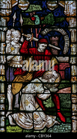 Ein Glasfenster, die Darstellung der Enthauptung des Johannes der Täufer, Str. Peter & St.Paul Kirche, Charing, Kent Stockfoto