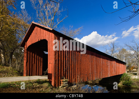 Die James bedeckt Brücke auf Graham Creek in Jennings County, Indiana Stockfoto