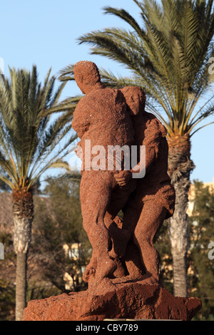 Lucha Canaria (kanarischer Ringkampf) Denkmal auf der Kanarischen Insel Fuerteventura, Spanien Stockfoto