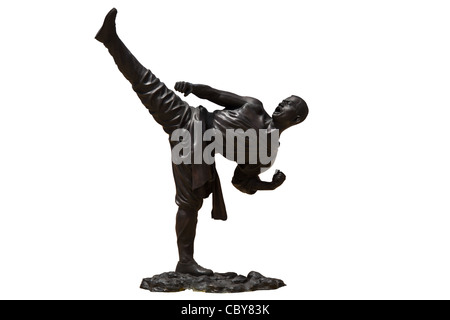 Bronze Shaolin Krieger Mönch Kung Fu Statue auf weißem Hintergrund Stockfoto