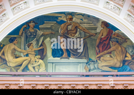 Einer der drei Wandbilder in den Lünetten des Ratssaals in der Guildhall, Hull, East Yorkshire. Stockfoto