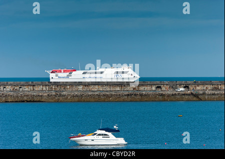 Stena Explorer HSS irischen See Fähre zwischen Holyhead Anglesey North Wales Großbritannien und Irland Stockfoto