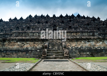 Borobudur Ruinen in Yogyakarta, Zentral-Java, Indonesien. Stockfoto