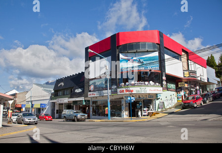 Haupt-Einkaufsstraße in Ushuaia, Feuerland, Argentinien Stockfoto