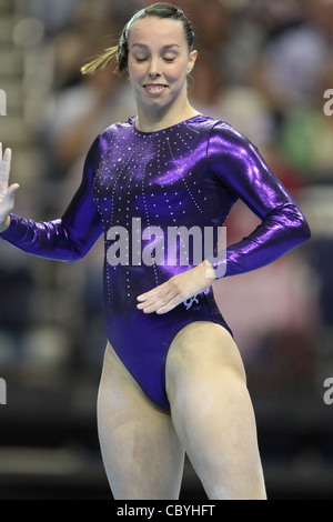 Turnerin Elizabeth Beth Tweddle führt am Boden bei den 2011 britische künstlerische Gymnastik-Meisterschaften in Liverpool, England Stockfoto