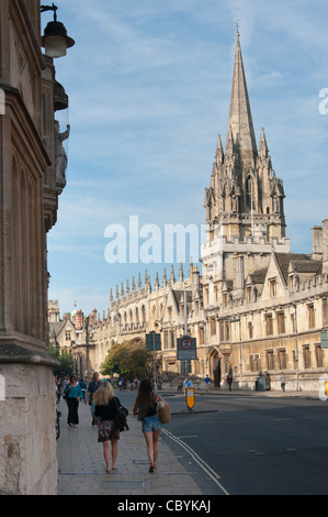 St. Marien / Universität Kirche St Mary the Virgin von High Street in Oxford, Oxfordshire, England, Großbritannien Stockfoto