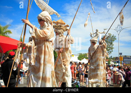 Traditionelle italienische Stelzenläufer Künstler bei Perth Festival WA Westaustralien Stockfoto