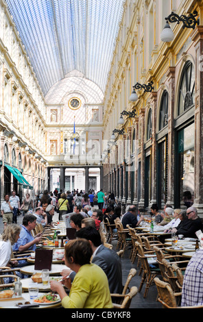 Galeries Royales Saint-Hubert, eine verglaste Einkaufspassage in Brüssel, Stockfoto