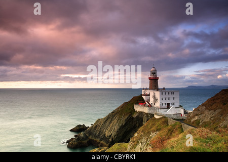 Am frühen Morgen an Bailey Leuchtturm, Howth, Grafschaft Dublin, Irland Stockfoto