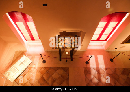 INNERE DES DIÖZESAN-MUSEUM EINGERICHTET, IN DER EHEMALIGEN SEMINAR PALAST, PIAZZA DEL DUOMO, LECCE, APULIEN, ITALIEN Stockfoto