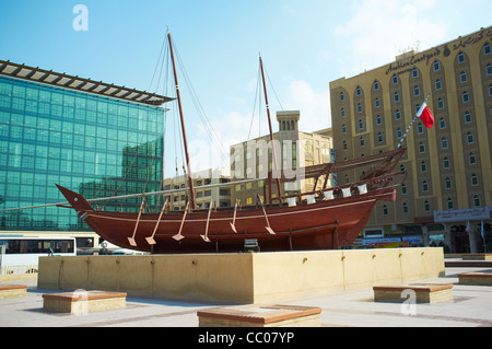 Traditionellen Dhau außerhalb Museum Al Fahidi Fort Bur Dubai Viertel von Dubai VAE Stockfoto