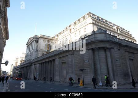 Bank von England Hauptquartier in Threadneedle street London England UK-Vereinigtes Königreich Stockfoto