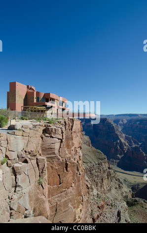 Grand Canyon Skywalk über dem Colorado River In Arizona Stockfoto