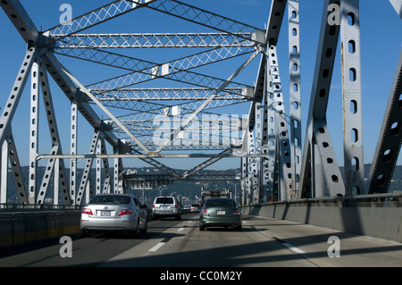 Gehen Sie auf die Tappan Zee Bridge New York State Thruway Highway 87 nach Westen und 287 über den Hudson River. Stockfoto