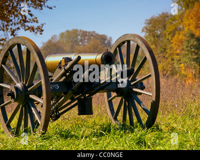 Civil War Reenactment camp, wo Menschen das Wochenende zu verbringen und so leben wie sie während des Bürgerkrieges haben, dies ist eine Kanone. Stockfoto