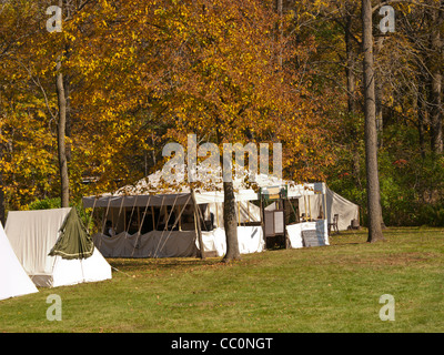 Civil War Reenactment camp, wo Menschen das Wochenende verbringen und lebe so, wie sie während des Bürgerkrieges haben, dies ist der Salon. Stockfoto