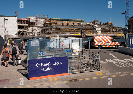 Umfassende Sanierung arbeitet am Bahnhof Kings Cross. London, England. Stockfoto