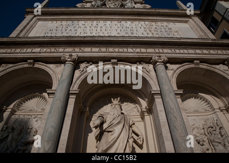 Moses-Statue bei Fontana Dell Acqua Felice Brunnen; Rom, Italien Stockfoto