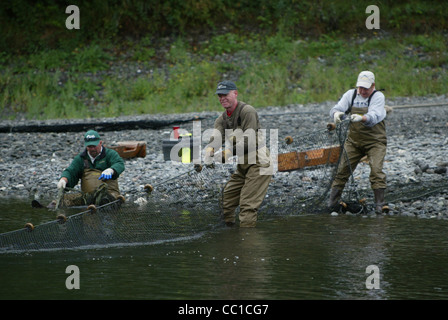 Lachsfischer am Rogue River in Oregon Stockfoto