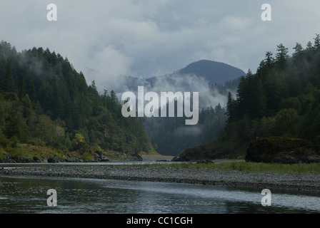 Lachsfischer am Rogue River in Oregon Stockfoto