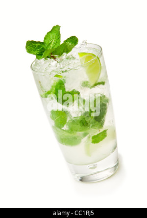 Mojito cocktail isoliert auf einem weißen Stockfoto