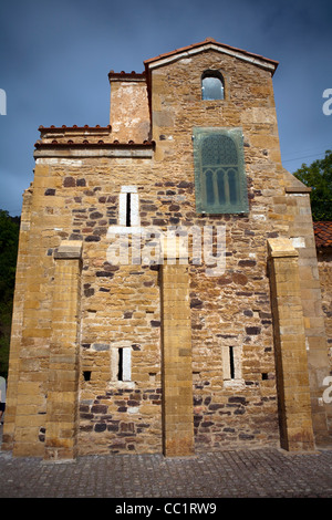 Die vorromanische Iglesia de San Miguel de Lillo Stockfoto