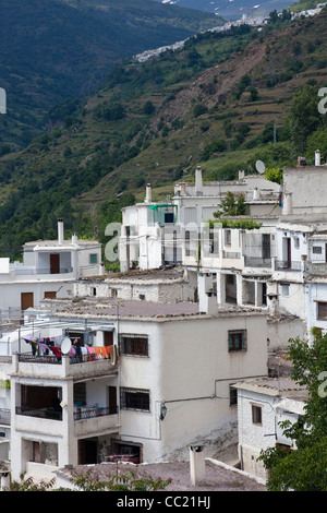 Weiße Wände von Pampaneira Dorf Las Alpujarras Region von Andalusien, Spanien Stockfoto