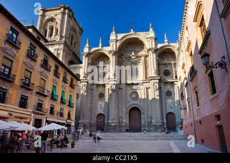 Kathedrale von Granada - Südportal, Blick vom Plaza Pasiega Stockfoto