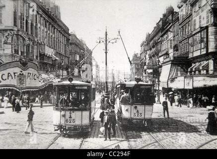 Straßenbahnen auf der Rue Canebière oder La Canebière, der Principal oder Main Avenue in Marseille, Frankreich, c1910 Stockfoto