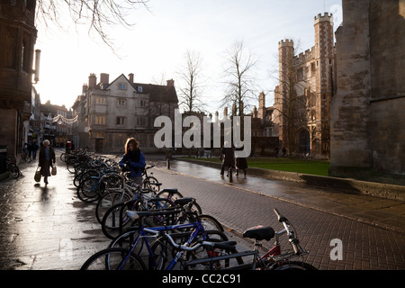 Straßenszene, Herbstmorgen, Trinity Street Cambridge UK Stockfoto