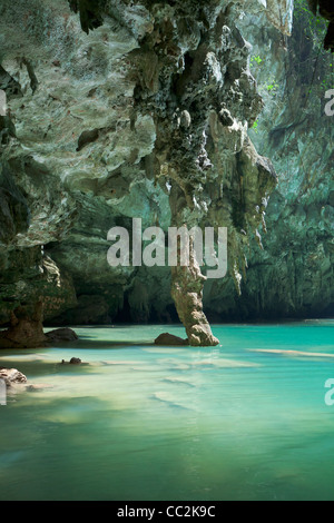 SA Phra Nang (holy Princess Pool), eine versteckte Lagune in Laem Phra Nang, Railay, Thailand. Stockfoto