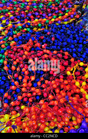 Nahaufnahme von Ketten von Süßigkeiten (Ketten) zum Verkauf an der Berner Zibelemärit Stockfoto