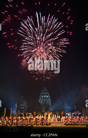 Ton- und Lichtshow am Prasat Phimai während Phimai Festival.  Phimai, Nakhon Ratchasima, Thailand Stockfoto