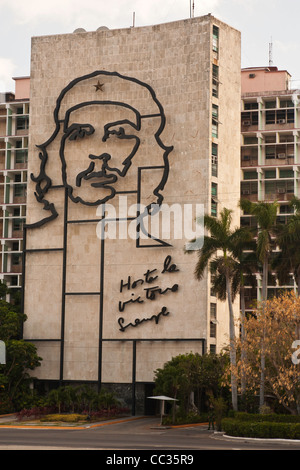 Che Guevara Wandbild an das Innenministerium Gebäude, Plaza De La Revolucion, Havanna, Kuba Stockfoto