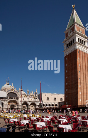 Anzeigen von Campanile di San Marco, Venedig, Italien Stockfoto