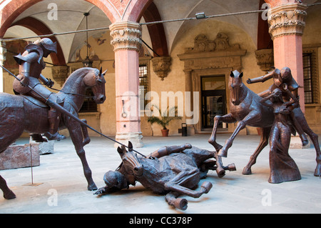 Anzeige des Lebens erstaunliche Größe Metallskulpturen in der schönen Stadt Bologna Italien Stockfoto