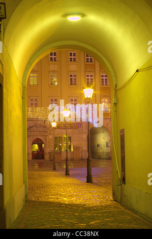 Breslau Altmarkt in Weihnachtsschmuck bei Nacht Stockfoto