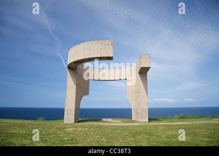 Laudatio auf den Horizont von Eduardo Chillida öffentliches Denkmal in Gijon Stadt Asturien Spanien Stockfoto