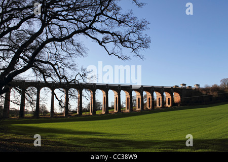 Ouse Valley Viaduct (Balcombe Viadukt) über den Fluss Ouse auf die von London nach Brighton Railway. East Sussex England UK. Stockfoto