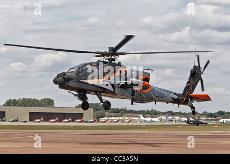 Boeing AH64 Apache Kampfhubschrauber der Royal Netherlands Air Force Stockfoto