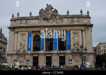 L ' Opera de Lille, steht im Hotel du Theatre, Lille, Frankreich. Es ist Heimat für eine Reihe von Leistungen durch das Jahr Stockfoto