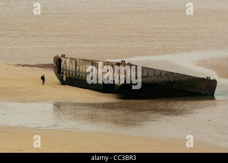 Mulberry Hafen, einen temporären Hafen entwickelt im zweiten Weltkrieg, Fracht an den Stränden während der Invasion der Alliierten in der Normandie zu verlagern Stockfoto