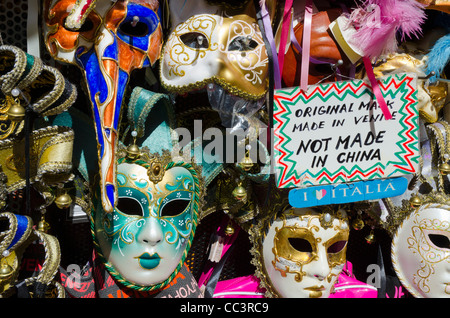 Italien, Veneto, Venedig, venezianische Masken zum Verkauf Stockfoto